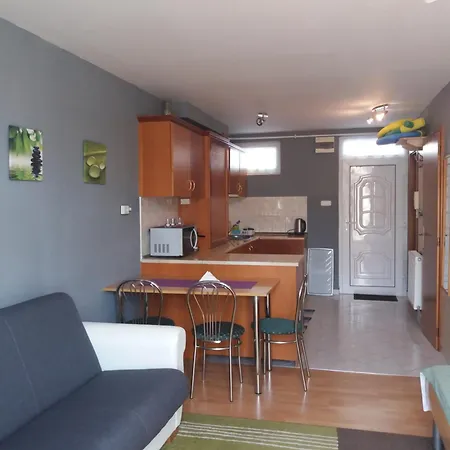Levendula Apartmen Heviz Exterior photo